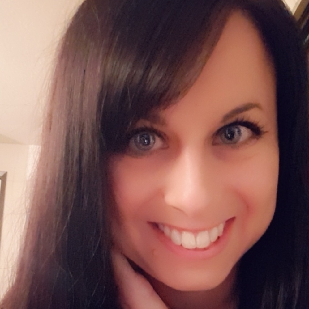 Meet your Posher, Leah